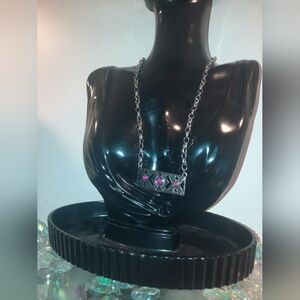 🩷Western 3 Stone Pink Necklace🩷